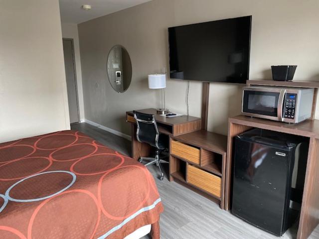 Motel Super 8 By Wyndham Alton Exterior foto